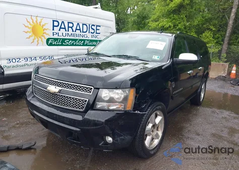 2008 Chevrolet Suburban 1500 Ltz z USA, uszkodzony, nr VIN 1GNFK16338J221195